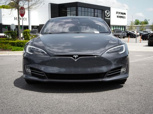 Used 2016 Tesla Model S P85D image 3
