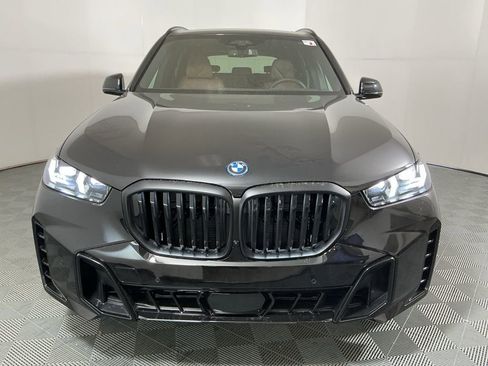 New 2026 BMW X5 xDrive50e w/ M Sport Package image 3