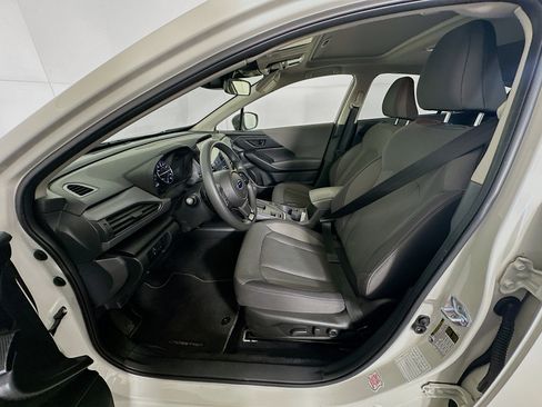 Used 2025 Subaru Crosstrek 2.0i Premium image 13