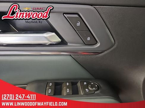 New 2026 GMC Terrain AT4 AWD/4WD image 17
