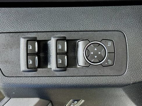 Used 2016 Ford F150 XLT w/ Equipment Group 302A Luxury AWD/4WD image 22