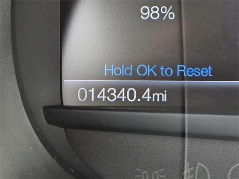 Used 2024 Ford Edge SE w/ Black Appearance Package image 37