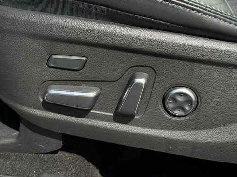 Used 2022 Hyundai Santa Fe Calligraphy w/ Cargo Package image 30