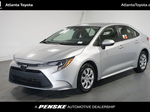 Certified 2023 Toyota Corolla LE image 1