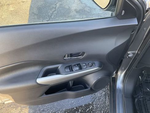 Used 2019 Nissan Kicks SR w/ SR Premium Package image 25