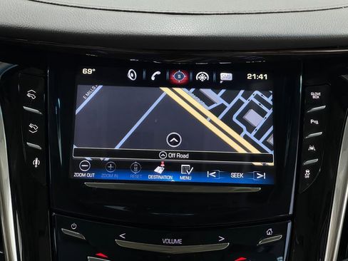 Used 2016 Cadillac Escalade Luxury image 10