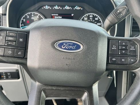 Used 2022 Ford F150 XLT w/ Trailer Tow Package image 16