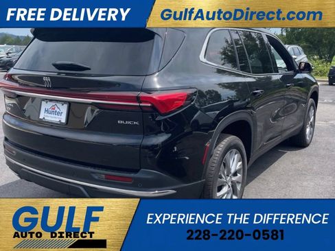 Used 2025 Buick Enclave Preferred FWD image 5