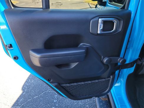 Used 2021 Jeep Wrangler Unlimited Willys image 9