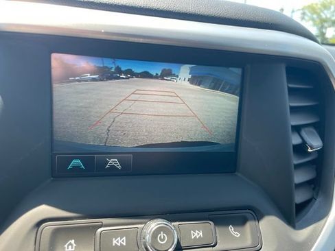 Used 2019 GMC Acadia SLE w/ LPO, Floor Liner Package FWD image 9