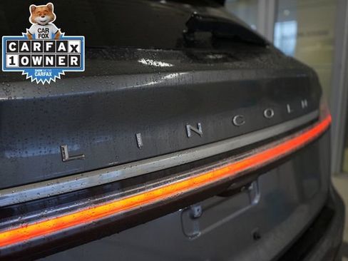 Used 2022 Lincoln Nautilus Reserve AWD/4WD image 13