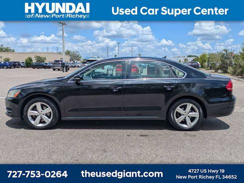 Used 2014 Volkswagen Passat 1.8T SE FWD image 2