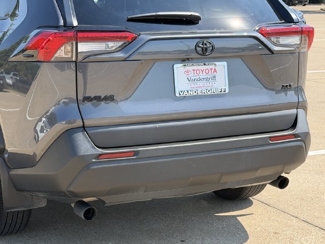 Used 2025 Toyota RAV4 XLE w/ Convenience Package FWD image 6