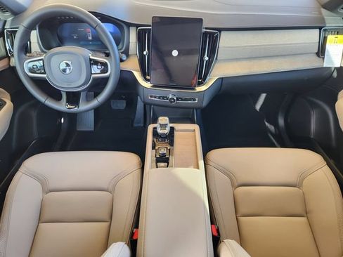 Used 2026 Volvo XC90 B6 Plus w/ Protection Package Premier AWD/4WD image 23