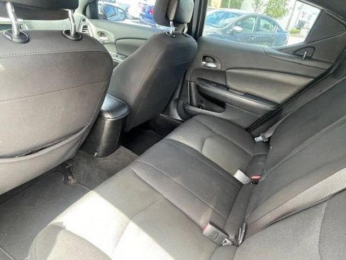 Used 2013 Dodge Avenger SE image 11