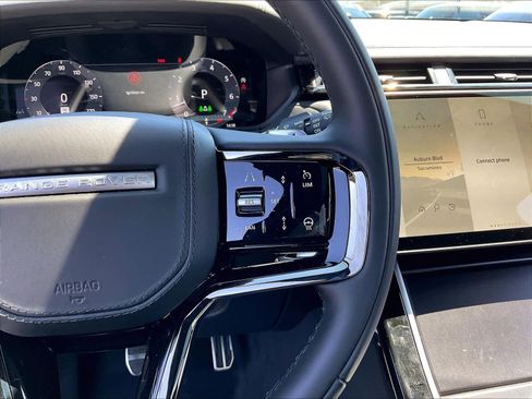 New 2026 Land Rover Range Rover Velar Dynamic SE image 15