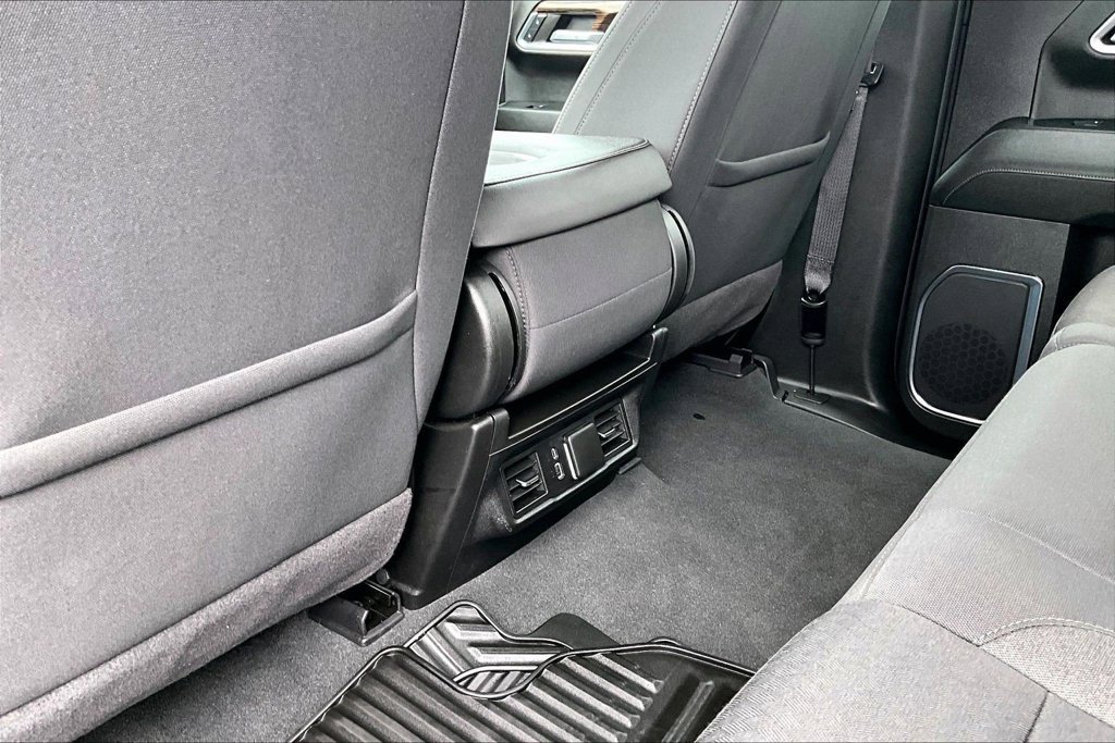 Used 2024 GMC Sierra 1500 Elevation AWD/4WD image 11