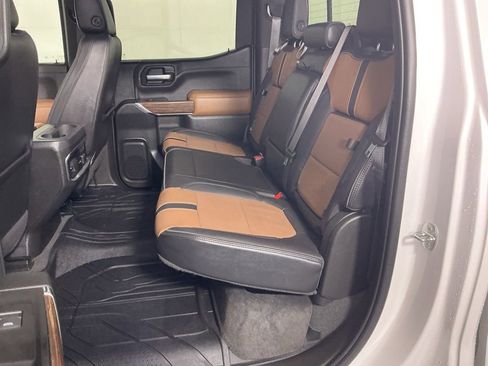 Used 2021 Chevrolet Silverado 1500 High Country image 9
