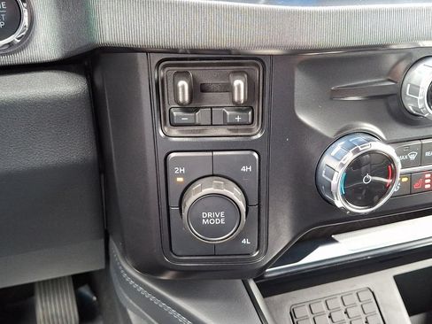 Certified 2025 Ford F450 Platinum AWD/4WD image 25