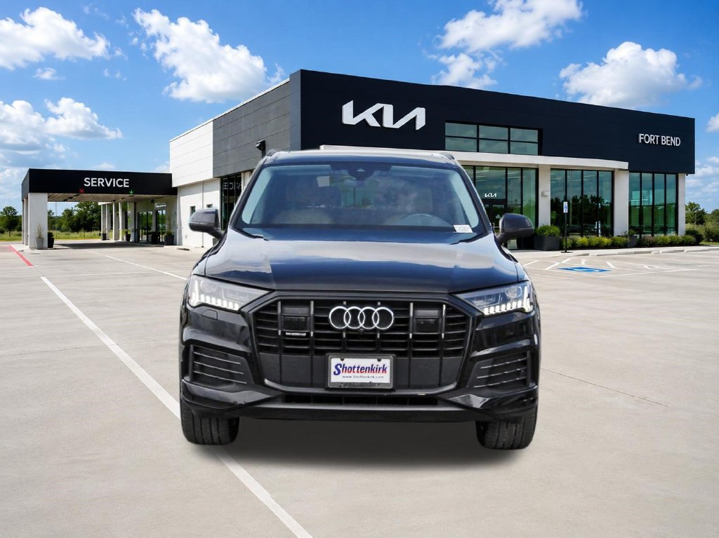 Used 2022 Audi Q7 2.0T Premium Plus w/ Premium Plus Package AWD/4WD image 2