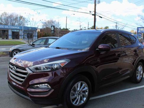 Used 2016 Hyundai Tucson SE w/ Option Group 12 image 1