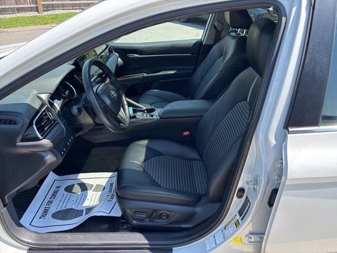 Used 2024 Toyota Camry SE w/ Cold Weather Package AWD/4WD image 11