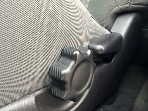 Used 2021 Toyota Tacoma SR image 13