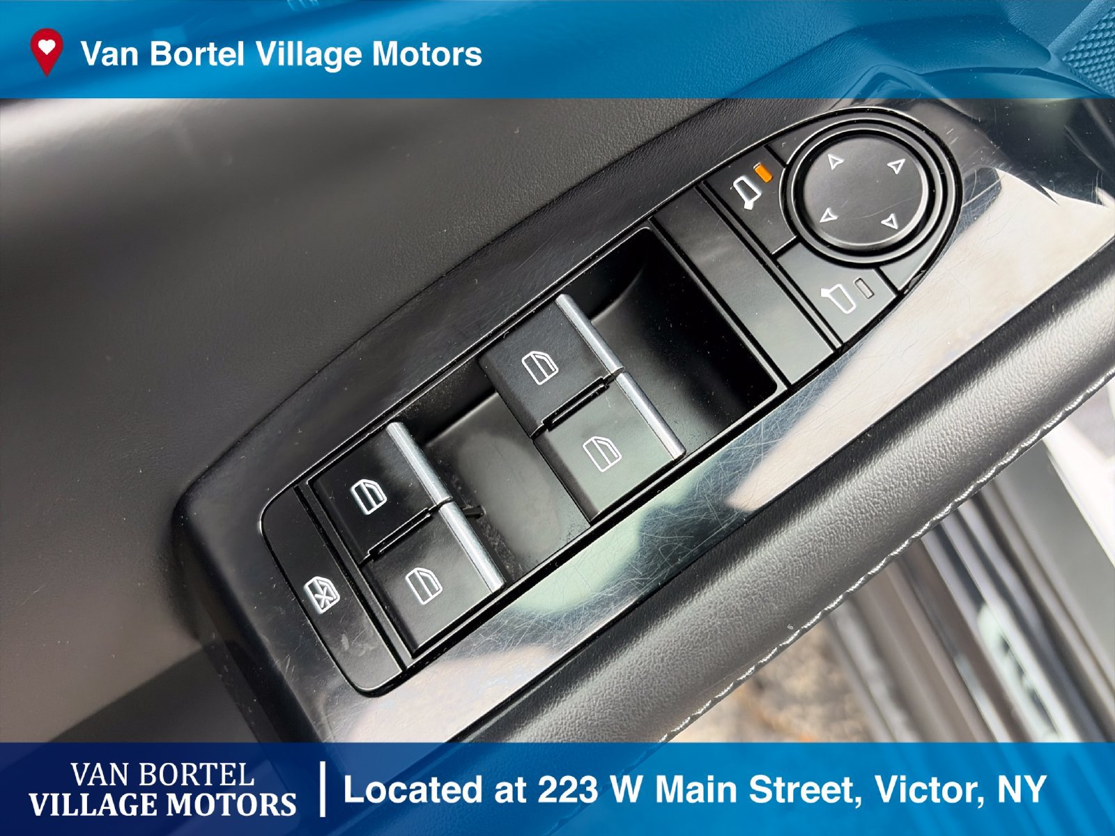 Used 2023 MAZDA CX-30 AWD 2.5 S w/ Preferred Package image 11