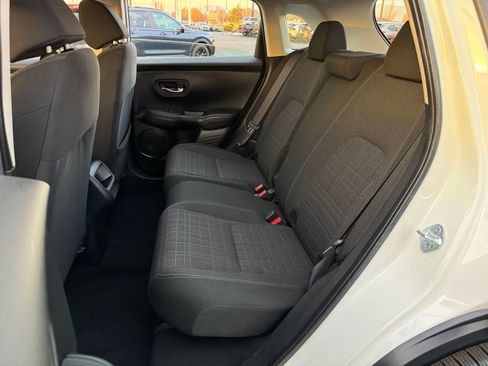 Certified 2023 Honda HR-V LX image 27