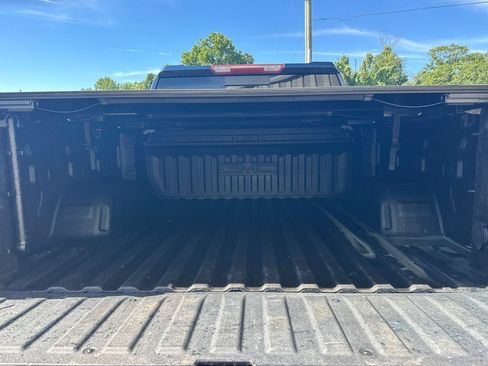 Used 2021 GMC Sierra 1500 SLT w/ SLT Convenience Package AWD/4WD image 19