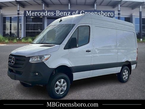 New 2025 Mercedes-Benz Sprinter 2500 image 1