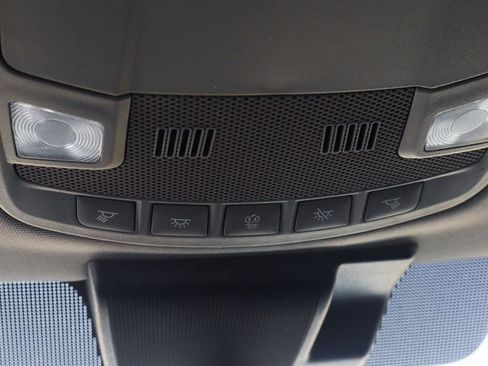 Used 2020 Ford F550 2WD Regular Cab Super Duty image 31