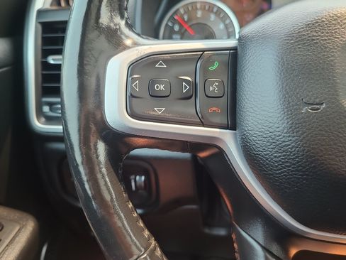 Used 2021 RAM 1500 Big Horn AWD/4WD image 34