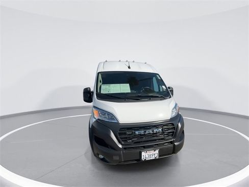 Used 2025 RAM ProMaster 2500 w/ Convenience Group image 3