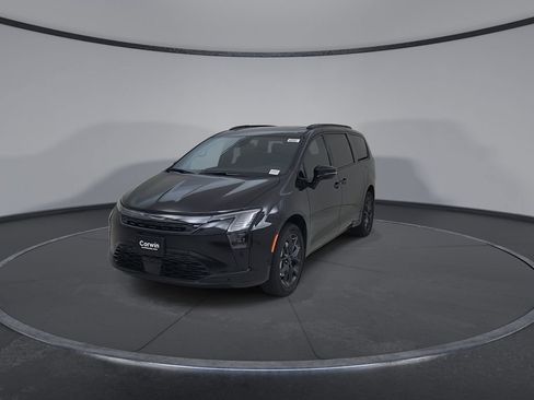New 2027 Chrysler Pacifica Limited w/ S Appearance Package AWD/4WD image 6