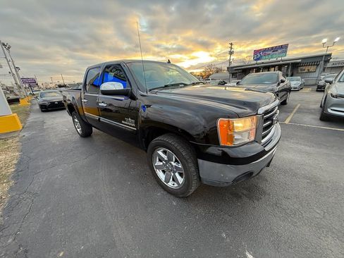 Used 2013 GMC Sierra 1500 SLE image 1