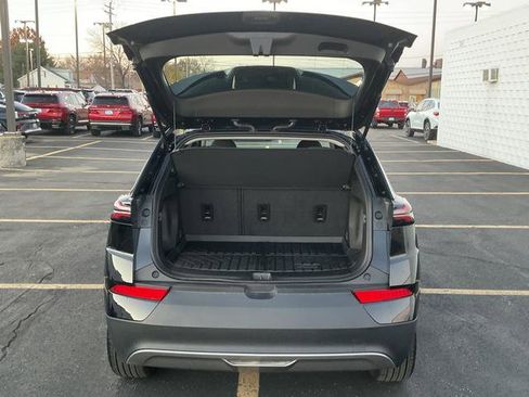 Used 2023 Chevrolet Bolt EUV LT w/ Redline Edition image 10