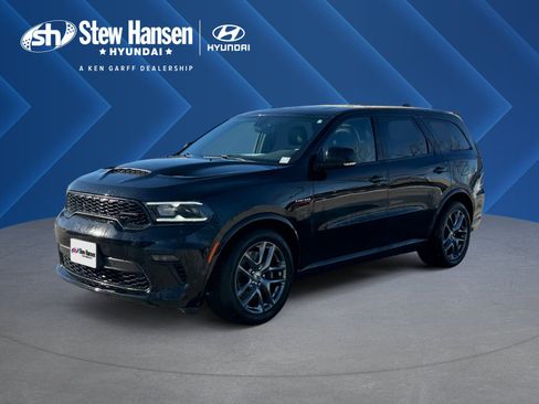 Used 2022 Dodge Durango R/T w/ Tow 'N Go Package image 1