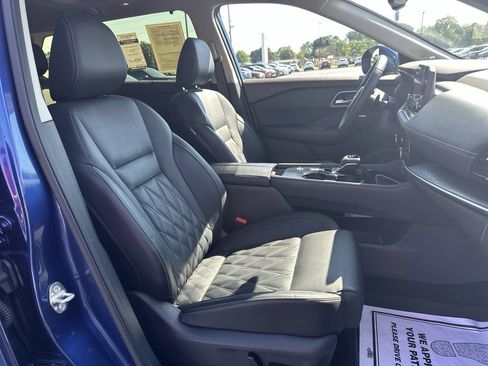 Used 2023 Nissan Rogue Platinum w/ Platinum Premium Package FWD image 31