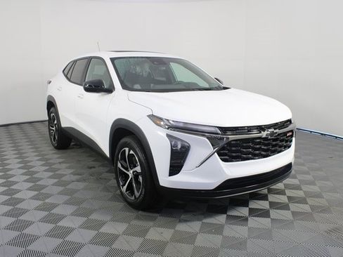 New 2026 Chevrolet Trax RS w/ Sunroof Package image 26