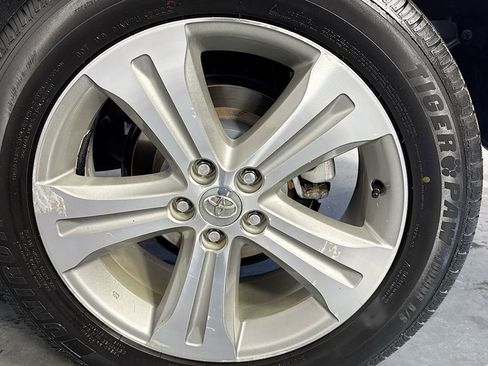 Used 2012 Toyota Highlander Limited image 34