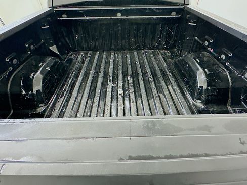 Used 2023 Chevrolet Silverado 1500 LTZ image 30