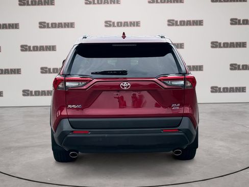 Used 2020 Toyota RAV4 XLE Premium AWD/4WD image 4