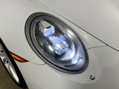 Used 2017 Porsche 911 Carrera 4S AWD/4WD image 9