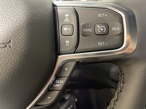 New 2026 RAM 2500 Laramie AWD/4WD image 24