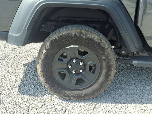 Used 2026 Jeep Gladiator Sport AWD/4WD image 13