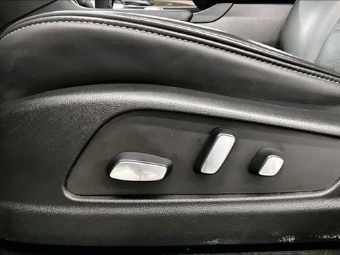 Used 2022 Cadillac XT5 Premium Luxury w/ Platinum Package AWD/4WD image 32