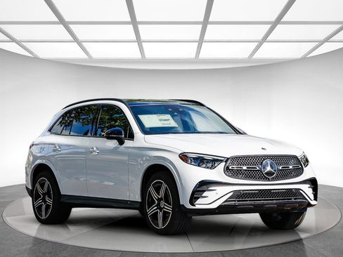 New 2025 Mercedes-Benz GLC 300 image 5