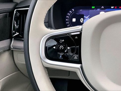 New 2026 Volvo XC90 T8 Ultra w/ Protection Package Premier image 21