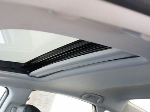 Used 2020 Honda Insight Touring image 4